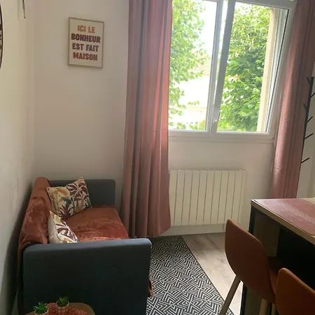 Tiny Duplex Apartman Caen
